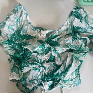 H&M green floral pattern crop top